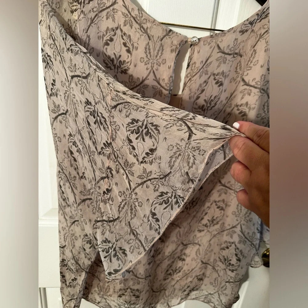 PIAZZA ROMA Italian ๐ฎ๐น 100% Silk Blouse Capelet Ivory Blush Floral M 2 in 1 - Picture 6 of 14